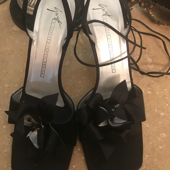 Guiseppe Zanotti Heels - Picture 3 of 6